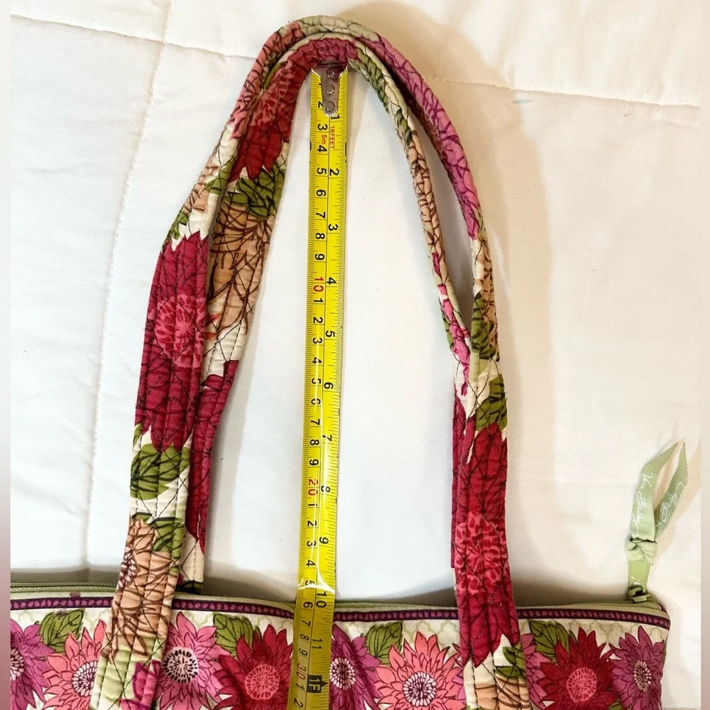 Vera Bradley Quilted Purse Tote in Hello Dahlia Pattern - Picture 12 of 15